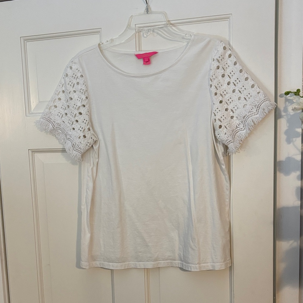 Lilly Pulitzer White Lace Sleeve Tee